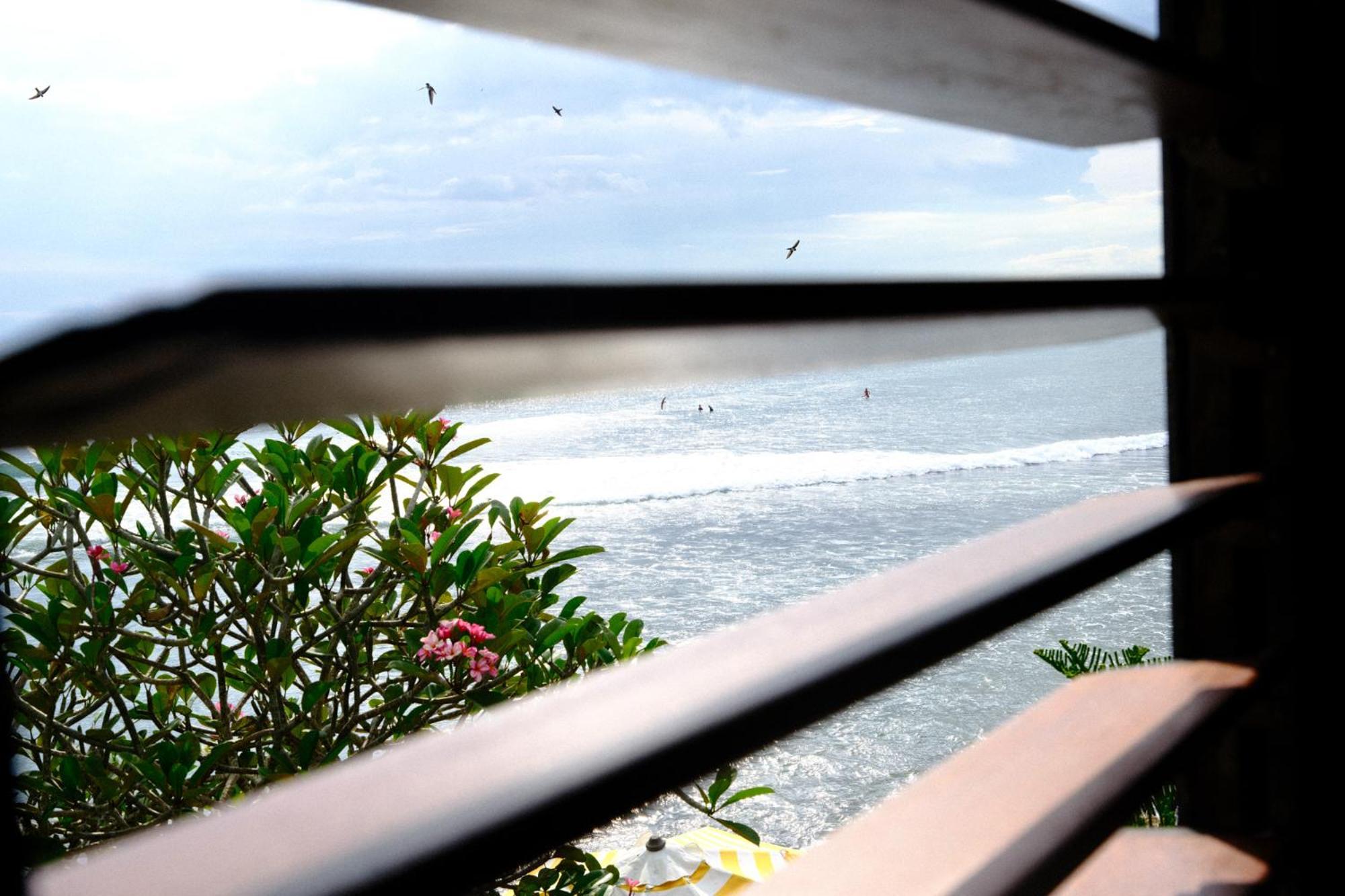 Bombora Medewi Hotel Pulukan Bagian luar foto