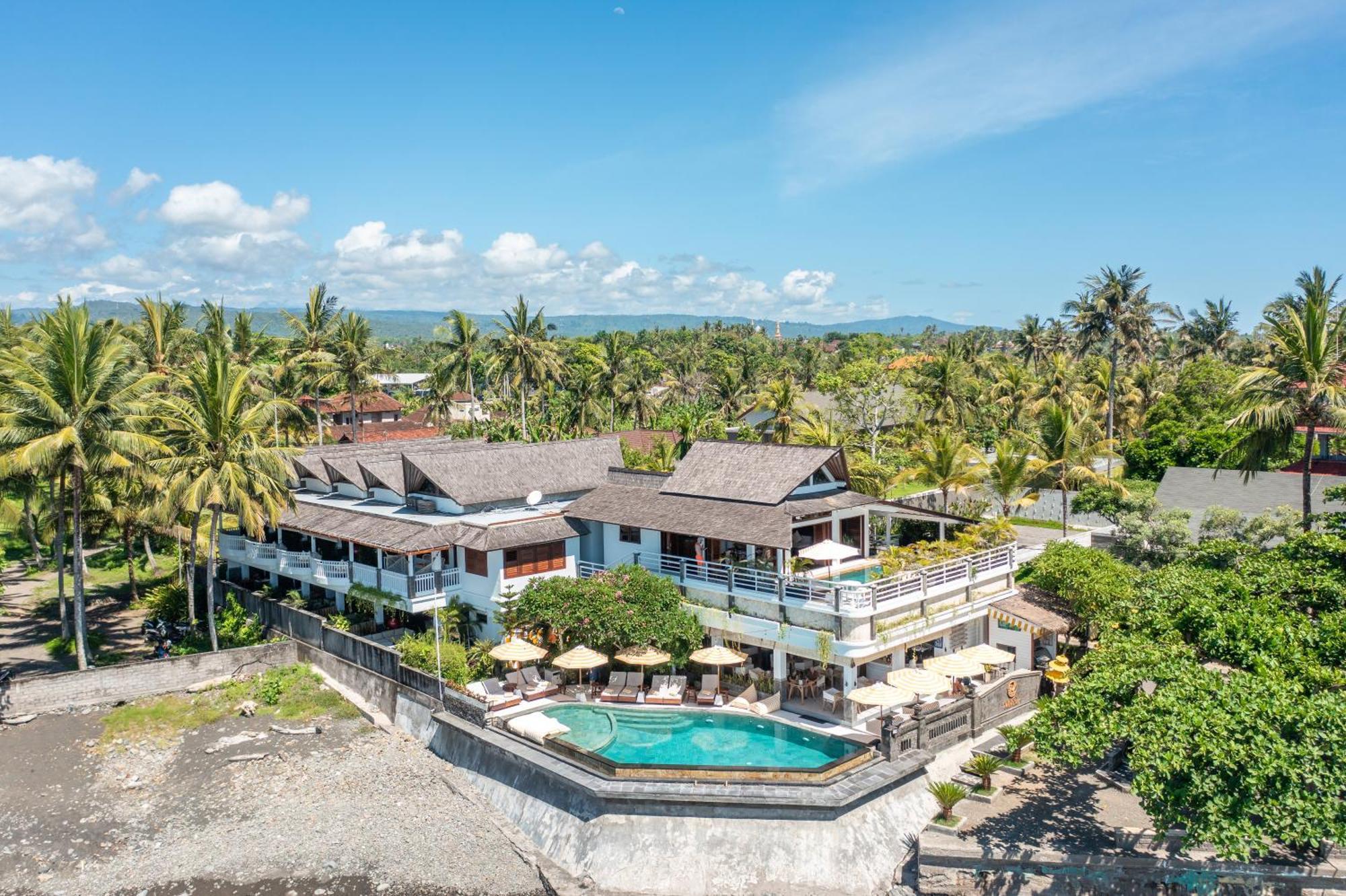 Bombora Medewi Hotel Pulukan Bagian luar foto