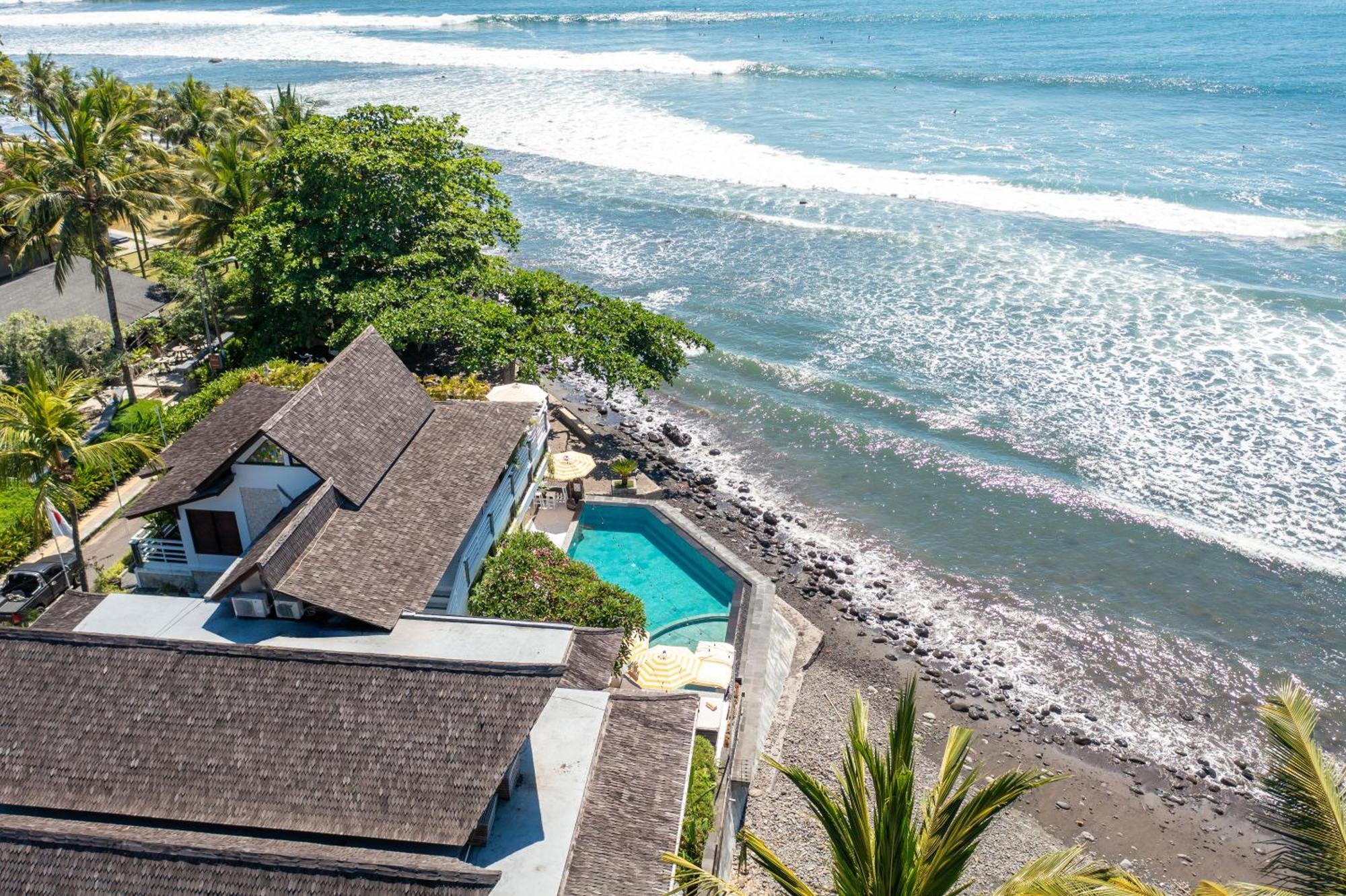 Bombora Medewi Hotel Pulukan Bagian luar foto