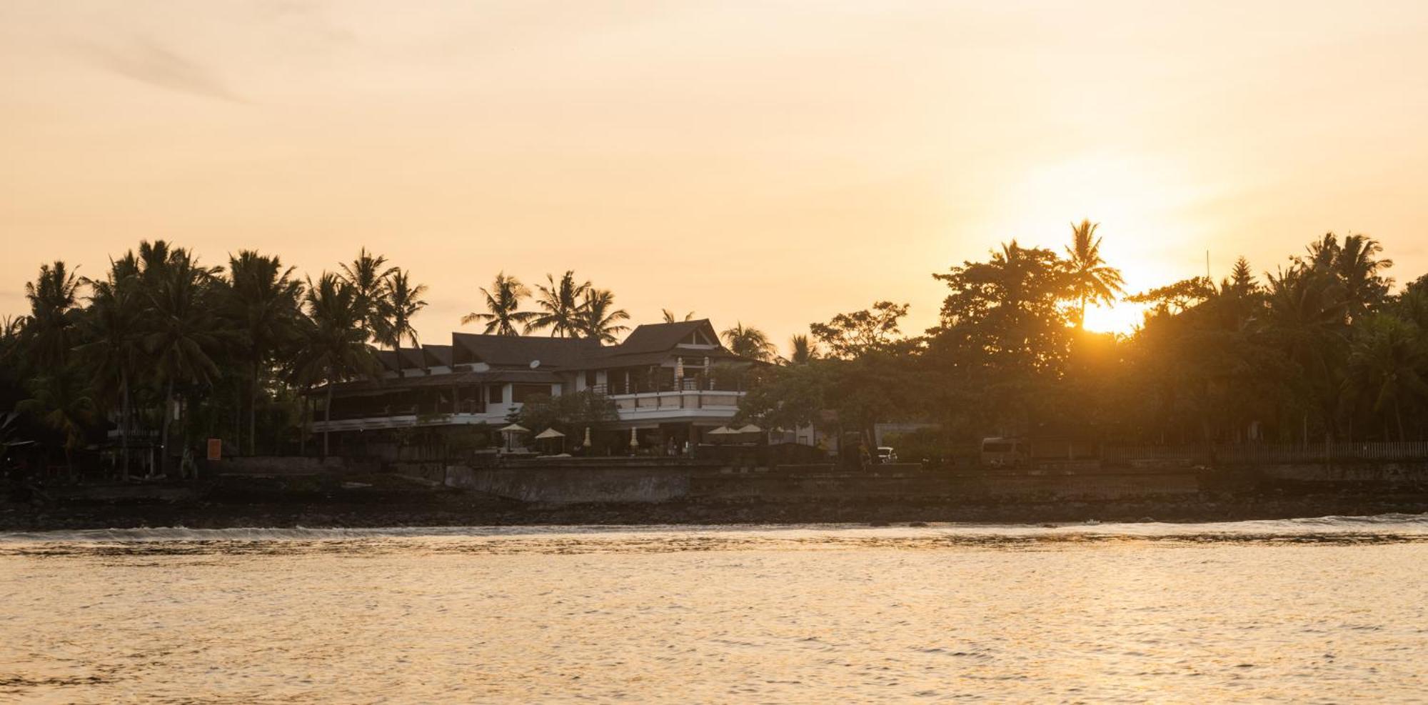 Bombora Medewi Hotel Pulukan Bagian luar foto
